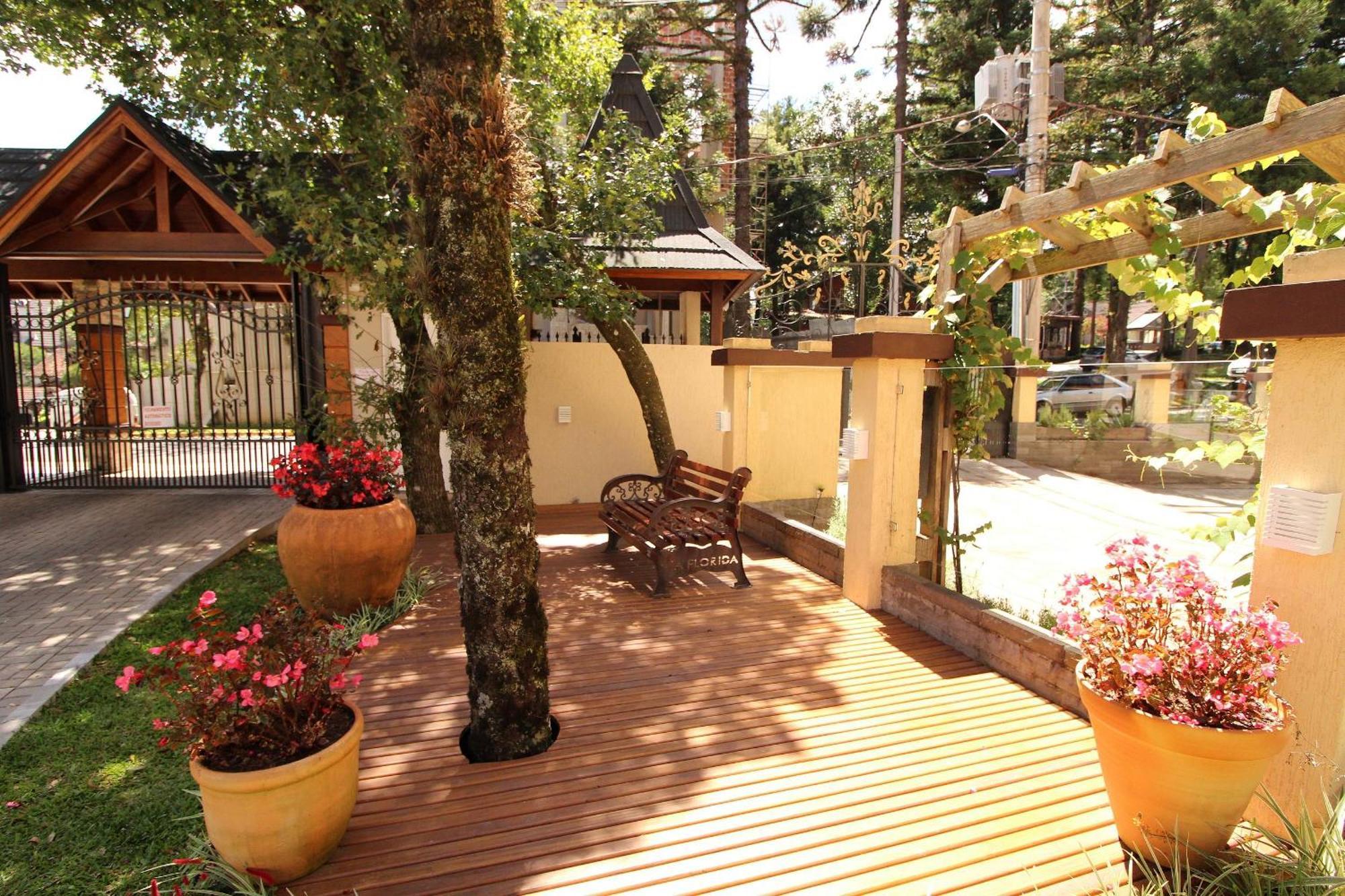 600 Metros, Rua Coberta - Centro Via Florida Apartman Gramado Kültér fotó
